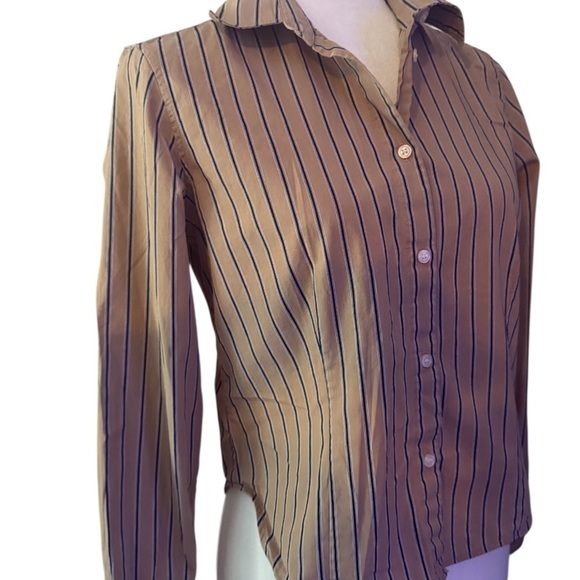 GAP Striped Button-Up Women's Top - Picture 3 of 3